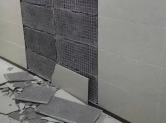 长汀瓷砖空鼓维修公司分享下长汀墙砖松动维修的知识